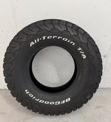 BFGoodrich All-Terrain T/A KO2 LT235/85 R16 - Immagine 1 di 4
