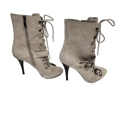 Bota Guess Gris Tacón Alto Con Cordones Talla 8.5 Foto 1 de 4