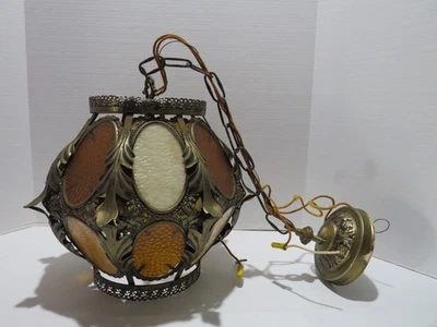 LUZ DE TECHO RENACIMIENTO GÓTICO ESPAÑOL AÑOS 60/70 DE COLECCIÓN METAL Y ÁMBAR/VIDRIO BLANCO Foto 1 de 4