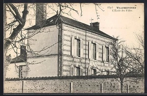 CPA Villemoyenne, L´École des Filles - Picture 1 of 2
