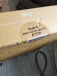 Sky router WiFi Max Hub SR213 Hub 6 router  Wireless Modem Latest Router - Afbeelding 1 van 3