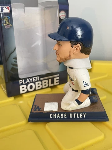 Chase Utley “The Slide” Bobblehead 20/216 FOCO Playoff Slide Cover