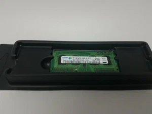 SAMSUNG RAM 1GB PC3-10600 DDR3 LAPTOP M471B2873FHS-CH9 SO-DIMM 204-PIN - Picture 1 of 3