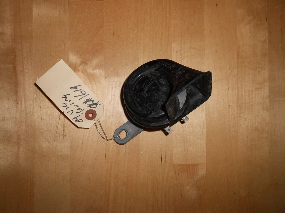 2004 04 VICTORY V92TC TOURING CRUISER HORN - Image 1 of 3