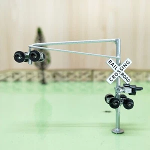 1 x N scale model cantilever grade crossing signal with assistant signal #NC06WA - Picture 1 of 4