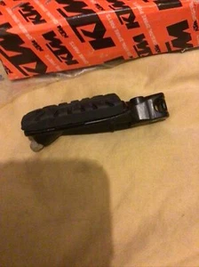 KTM Duke 125 Duke 390 front LEFT rider footrest footpeg foot peg 2011-2023 - Picture 1 of 3
