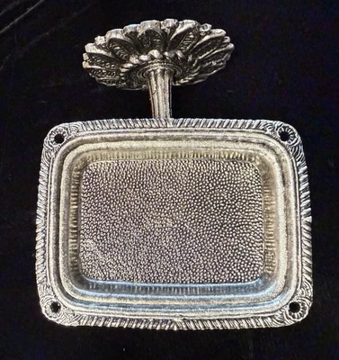 Jabonera de metal vintage Hollywood Regency color plata montaje en pared Foto 1 de 4