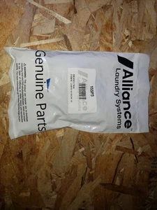 155p3 OEM Speed Queen Anchor Pack New - Picture 1 of 1