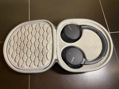 Sony WH-CH700N Bluetooth Noise Canceling Headphones + Carrying case - Image 1 of 4