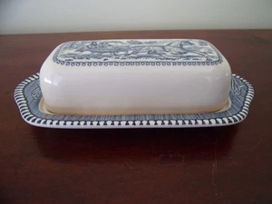 Vintage Currier & Ives Butter Dish By Royal USA (Imperfect) - Picture 1 of 9
