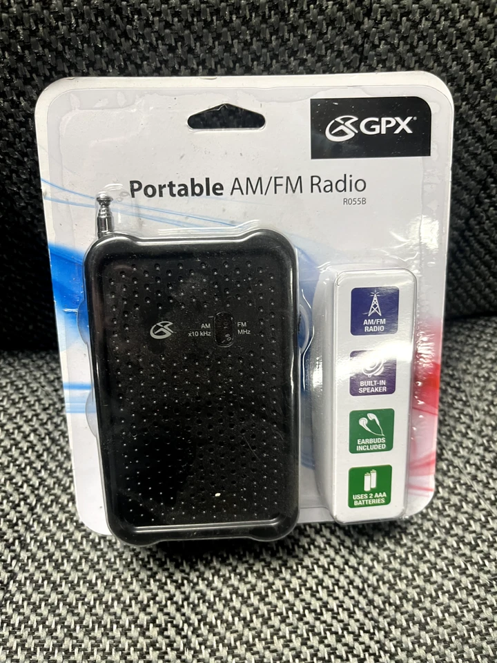 GPX Portable AM/FM Radio R055B, new in unopened blister pack - Image 1 of 1