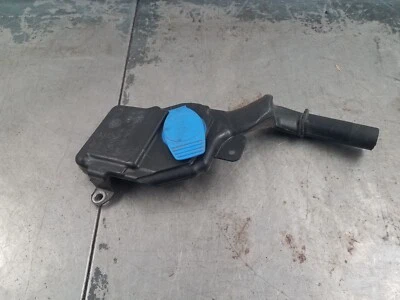 2012 奥迪 S4 Quattro B8 挡风玻璃洗衣机液体填充颈部 #64436 VV11 — 第 1/4 张图片