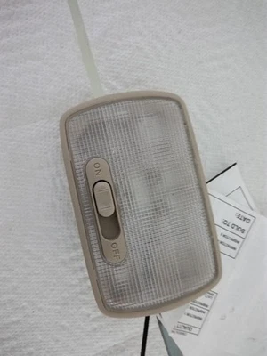 09 10 11 12 13 14 ACURA TSX LÂMPADA INTERNA CÚPULA TRASEIRA FABRICANTE DE EQUIPAMENTO ORIGINAL. - Imagem 1 de 3