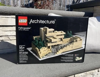 LEGO ARCHITECTURE - FALLWATER 21005 NUOVO MAI APERTO SIGILLATO NUOVO CON SCATOLA - Immagine 1 di 4
