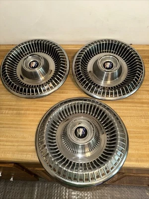 1965 BUICK LESABRE, ELECTRA 225 15" WHEEL COVERS, HUBCAPS SET OF  3 - Image 1 of 4