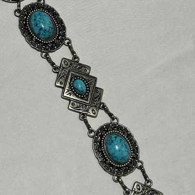 Cinturón Silvertone Boho South Western Concho piedras de color turquesa PIEDRA FALTANTE Foto 1 de 4