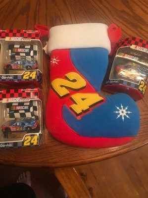 Nascar Jeff Gordon Ornamento #24 3 2001-2002 Coche y 24 Medias NUEVO Foto 1 de 4