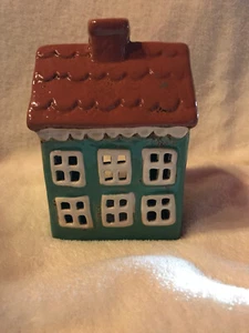 Windlicht Haus handbemalt Steinzeug grün weiß rot 14 cm x 9,5 cm x 7 cm Teelicht - Bild 1 von 4