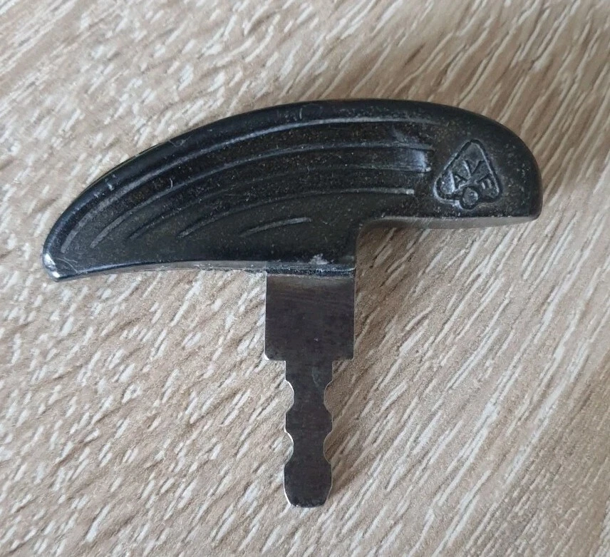 original Pannonia Schlüssel Motorrad Oldtimer AVF - Bild 1 von 4