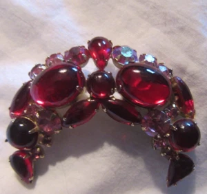 Weiss Rare Red Jelly Faux Moonstones & Pink Vintage Brooch Signed Crescent Pin - Picture 1 of 5