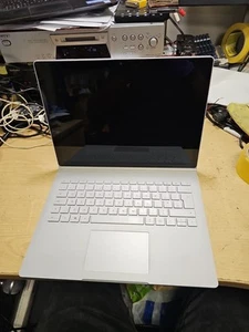 Microsoft Surface Book 2 -"NOT POWERING ON" Spares Or Repair Only. - Picture 1 of 13