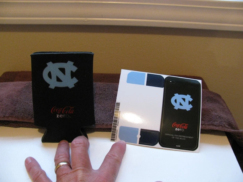 Skinit NC TARHEELS/Coke Zero For Apple iPhone 4/4S + NC Coke Can Insulator"New"  - Image 1 of 2