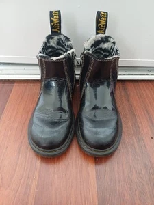 Girls Doc Martens Leonore J Black Leather Zebra Fur Chelsea Boots Size UK 13 - Picture 1 of 7