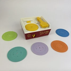 Caja de música Fisher Price de colección tocadiscos 5 discos rimas infantiles Mattel 2014 - Imagen 1 de 13