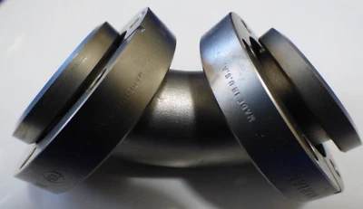 Varian 90 deg. elbow with 2.75" conflat flanges, both rotatable. Vacuum fitting. - Image 1 of 4