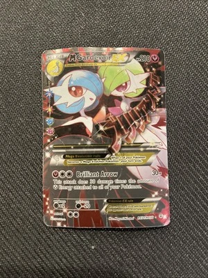 M Gardevoir ex RC31/RC32 Generations: Radiant Collection Pokémon DMG - Image 1 of 4