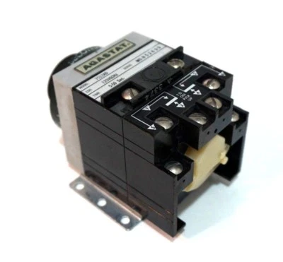 RELÉ DE SINCRONIZACIÓN AGASTAT 7012AD USADO  Foto 1 de 2