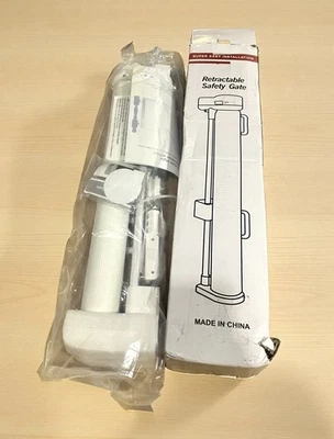 Puerta retráctil reforzada de 18" de alto paso sobre puerta para perros, puerta de malla de 55" de ancho Foto 1 de 4