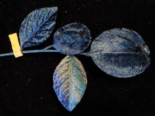 Винтажный Millinery цветок фрукты все бархата затененный синий для шляпы свадьбы или волос H6 - Изображение 1 из 1