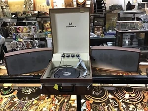 50s 60s Motorola Hi Fi Stereophonic Suitcase Record Player Sh12n working. - Picture 1 of 16