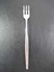 Oneida Community Stainless Frostfire Seafood Cocktail Fork - Picture 1 of 4