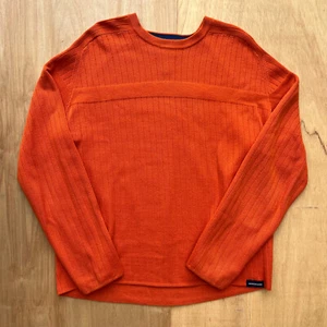 ABERCROMBIE A/92 Men’s Orange Super Soft Crew Neck Long Sleeve Sweatshirt sz XL - Picture 1 of 9