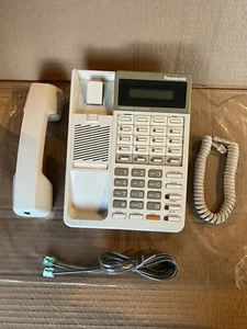 Teléfono con altavoz de pantalla Panasonic KX-T7030 (blanco) *reacondicionado* - Imagen 1 de 3