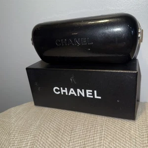 CHANEL HARD CASE for SUNGLASSES BLACK PATENT LEATHER CAMELLIA LOGO IN BOX - Picture 1 of 8