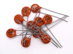 ( 10 PCS ) Vishay 4700pf 125V Ceramic Disc Capacitor Y4 Safety 125L Series NOS - Picture 1 of 1