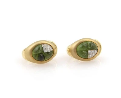 Pendientes con clip de poste de oro amarillo de 18 k de turmalina verde y diamantes Pomellato Foto 1 de 4