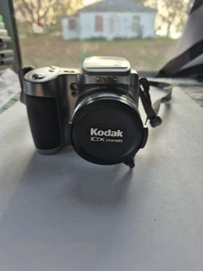 Kodak EasyShare Z740 5.0MP 10x Optical Zoom See DESC - Picture 1 of 10
