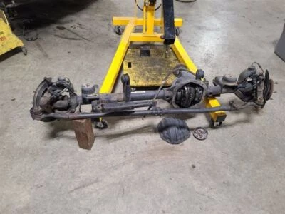 Jeep JK Wrangler OEM Recon Package Dana 44 Front Axle 3.73 w Locker 07-17 117846 - Image 1 of 4