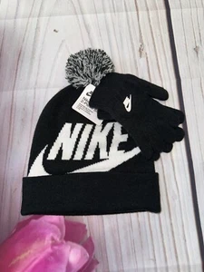 NEW Nike Big Kids Swoosh Beanie Hat Gloves Set Black/White 8-20 Big Kids - Picture 1 of 2