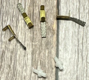 4 Piece Slot Car Pick Up Brushes & 2 Guide Pins - Brand Unknown - Picture 1 of 1