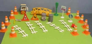 Vintage 27pc DIECAST CAR/TRUCK/VEHICLE ROAD SIGNS CONES TONKA? LOT - Picture 1 of 1