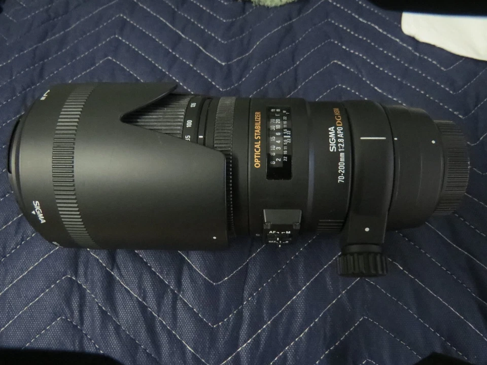 EX SIGMA 70-200mm1:2.8 PO-DG HSM LENS - image 1 of 4