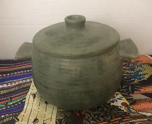 Vtg Studio Art Pottery Stoneware Covered Dish Signed - Picture 1 of 4