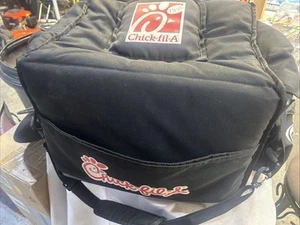 Nice Chick-Fil-A Insulated Electric Heated Food Delivery Bag Carrier Uber Eats - Picture 1 of 10