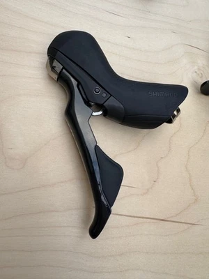 Shimano Ultegra ST-R8020 Left/Front Mechanical Shifter-Disc Brake Lever - Image 1 of 4