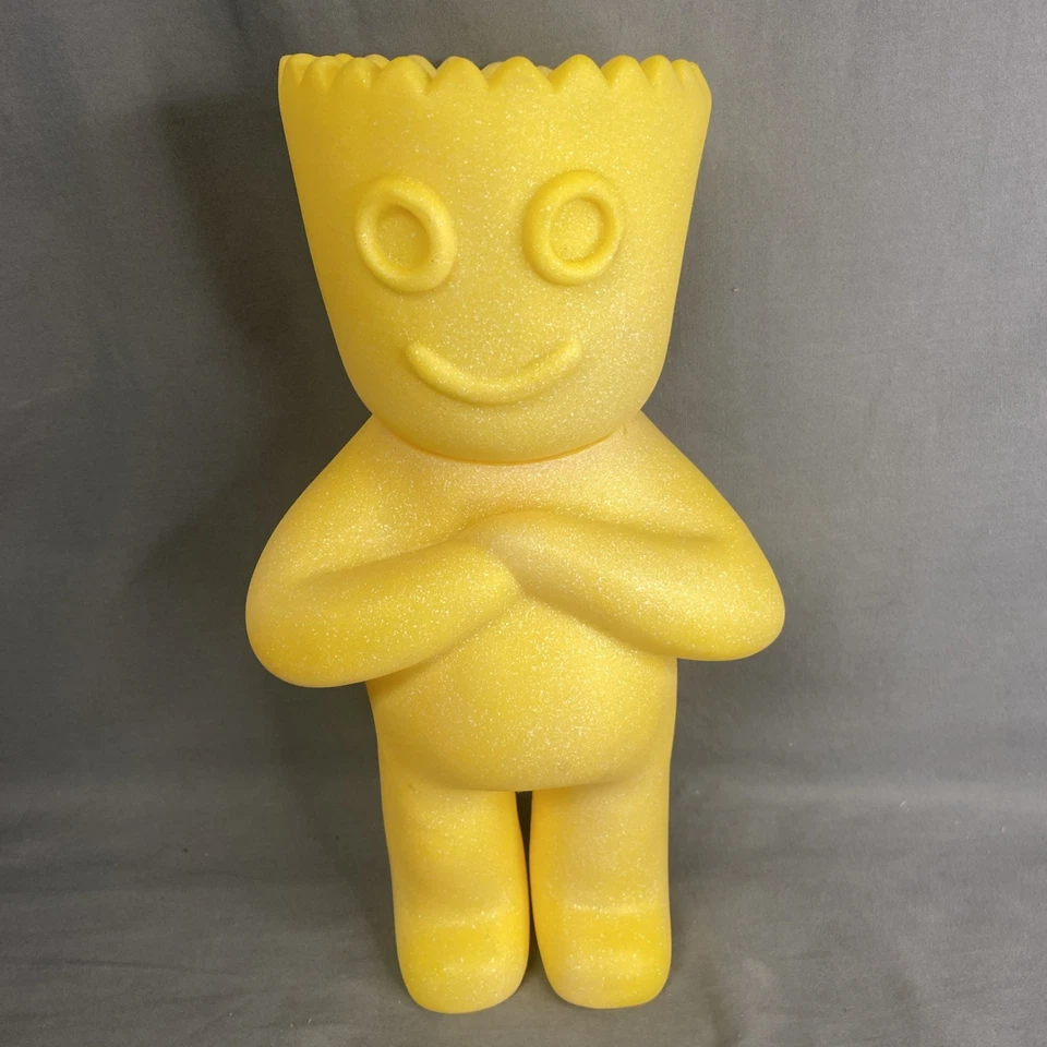 Rare Sour Patch Kids Giant Vinyl Figure 10"  Squeak Toy Yellow — 第 1/4 张图片